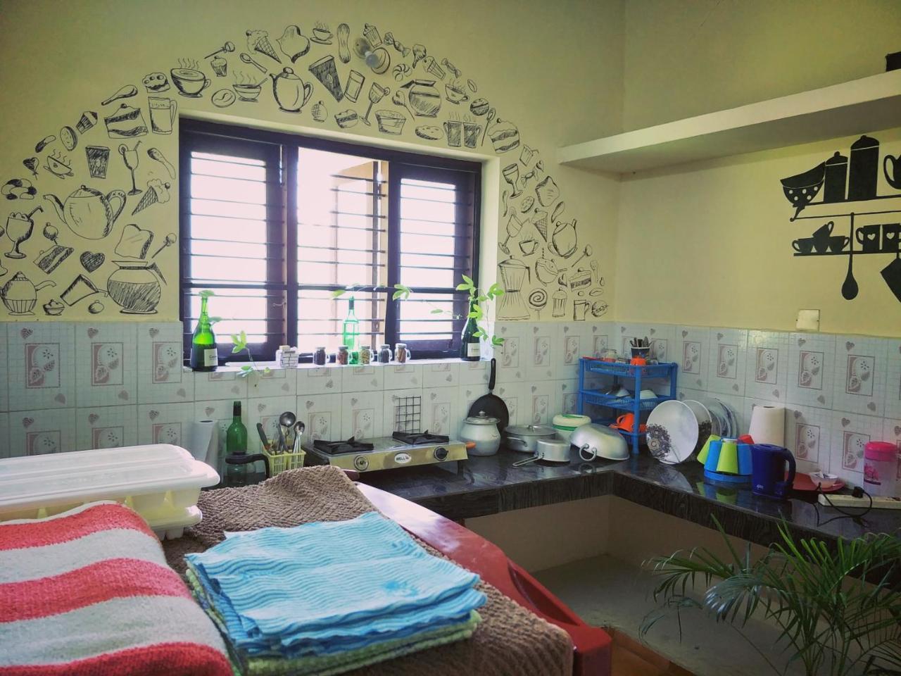 The Banyan Hut Appartement Thiruvananthapuram Buitenkant foto